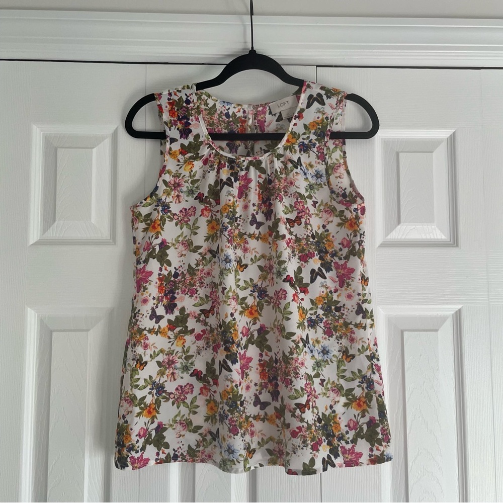 Loft sleeveless blouse